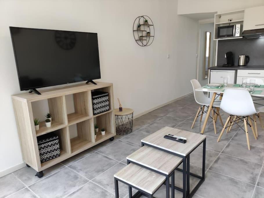 Апартаменты L'Atelier De La Cite - Parking Gratuit Каркассон Экстерьер фото