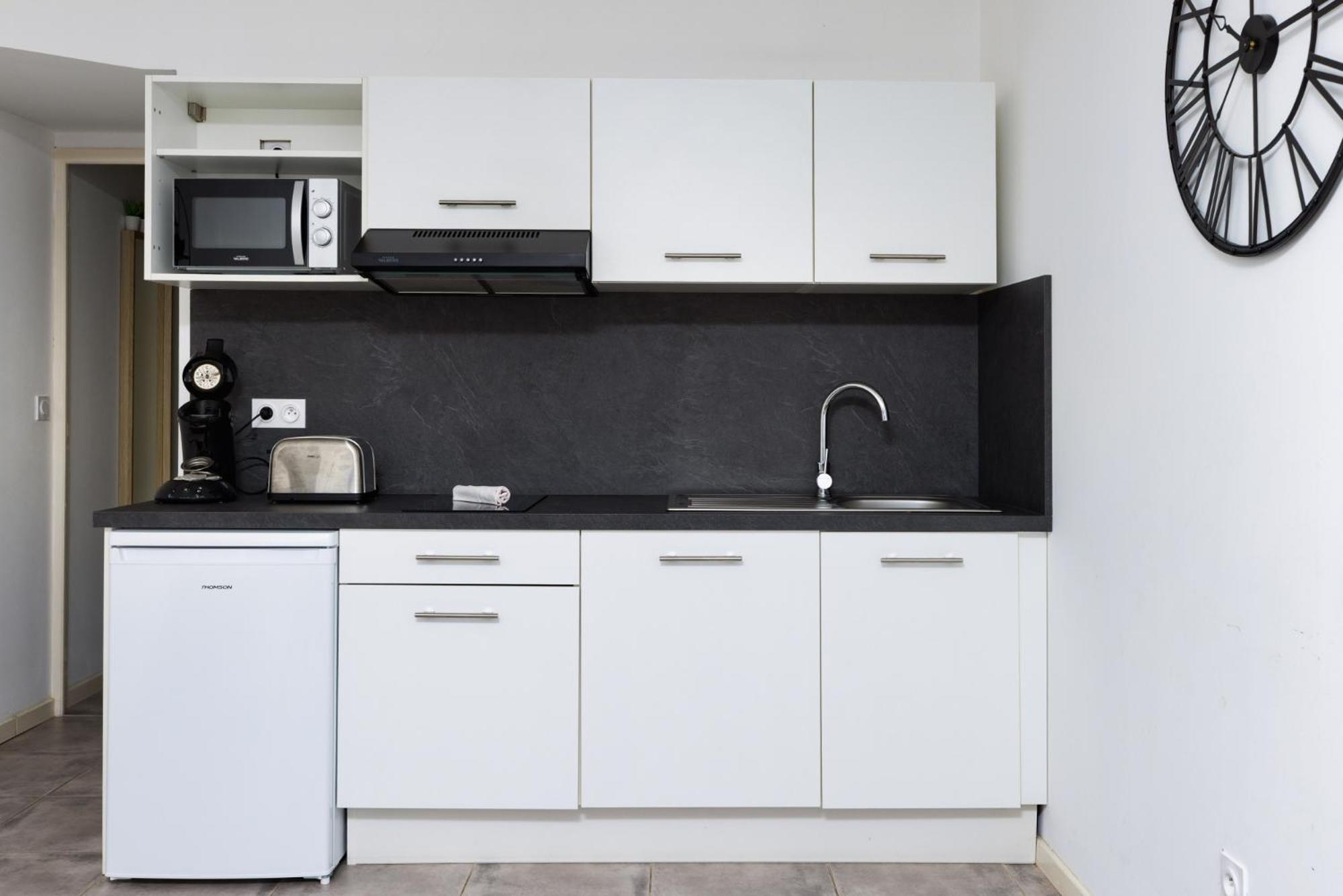 Апартаменты L'Atelier De La Cite - Parking Gratuit Каркассон Экстерьер фото